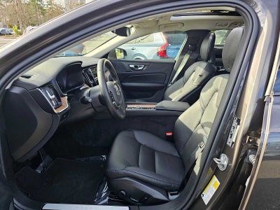 2025 Volvo V60 Cross Country Plus