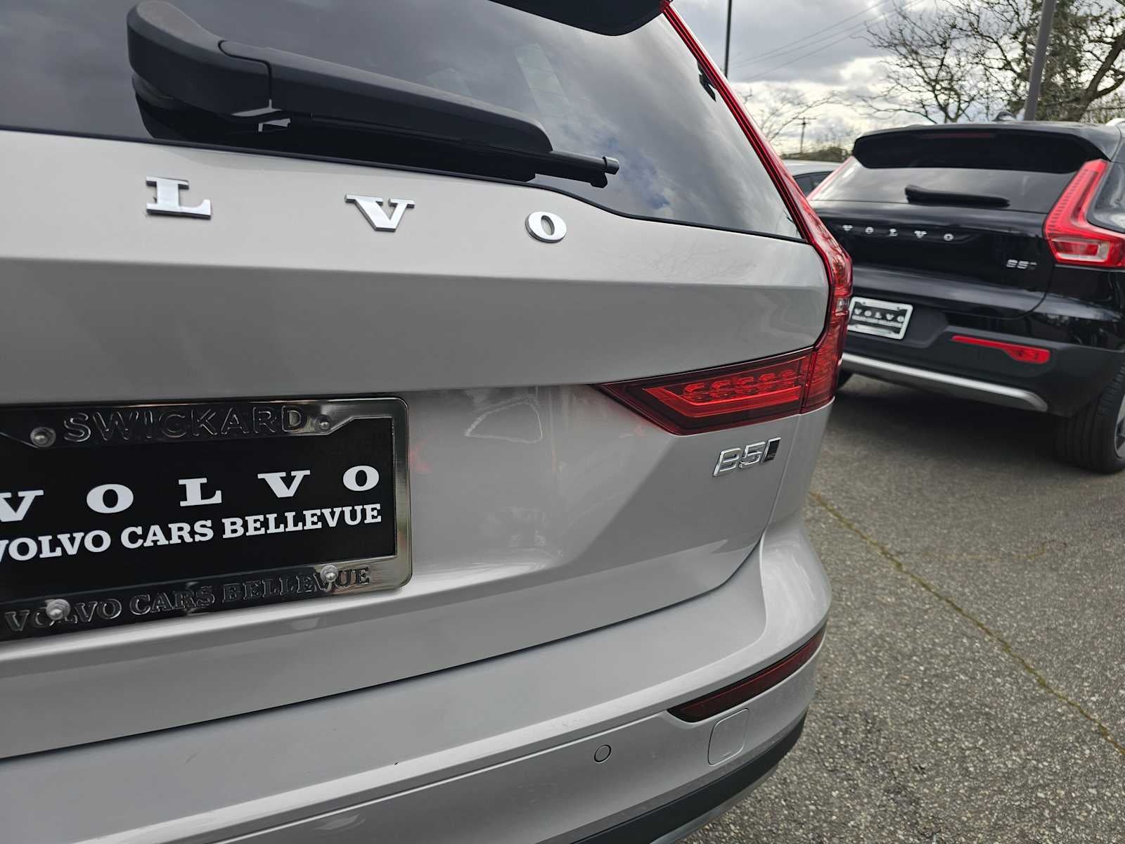 2025 Volvo V60 Cross Country Plus