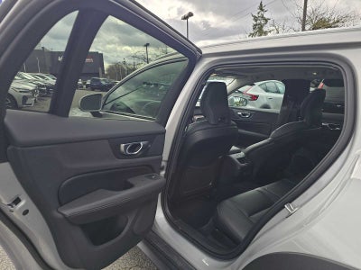 2025 Volvo V60 Cross Country Plus