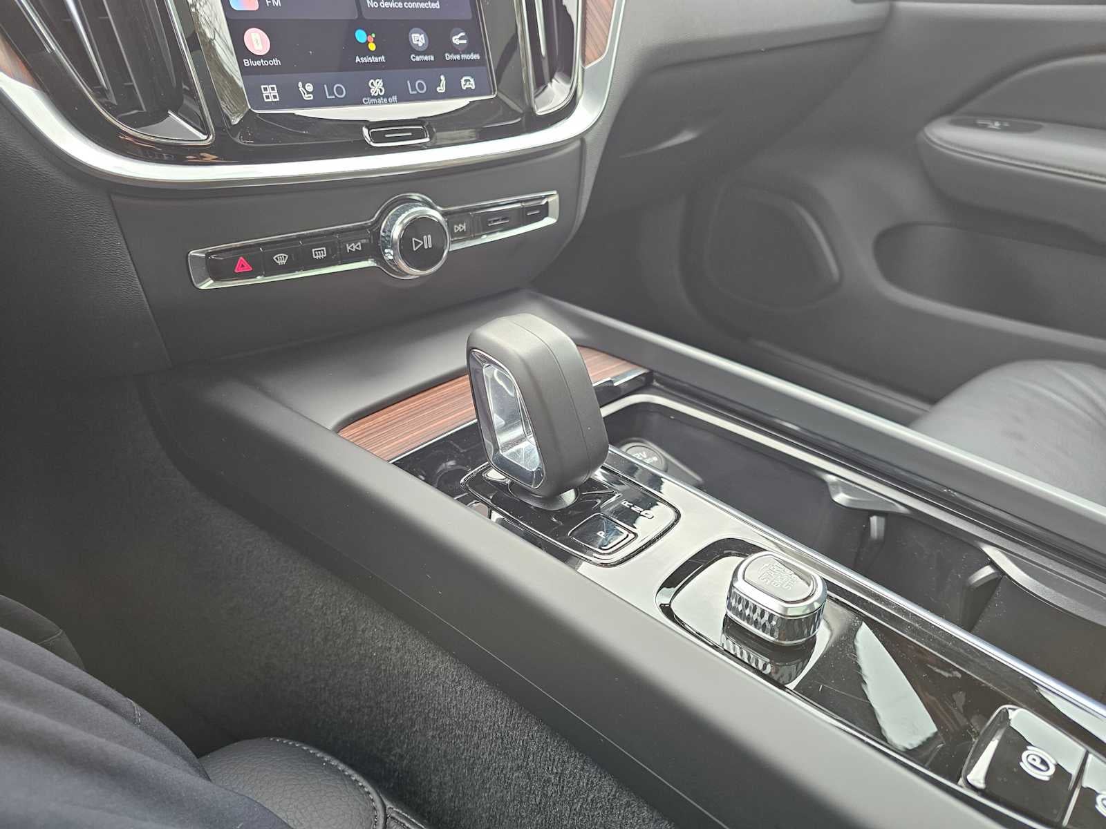 2025 Volvo V60 Cross Country Plus