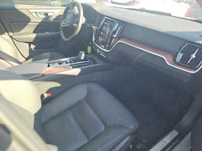 2025 Volvo V60 Cross Country Plus