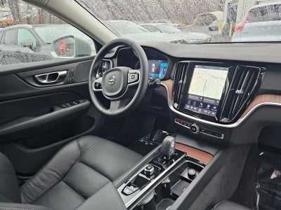 2025 Volvo V60 Cross Country Plus