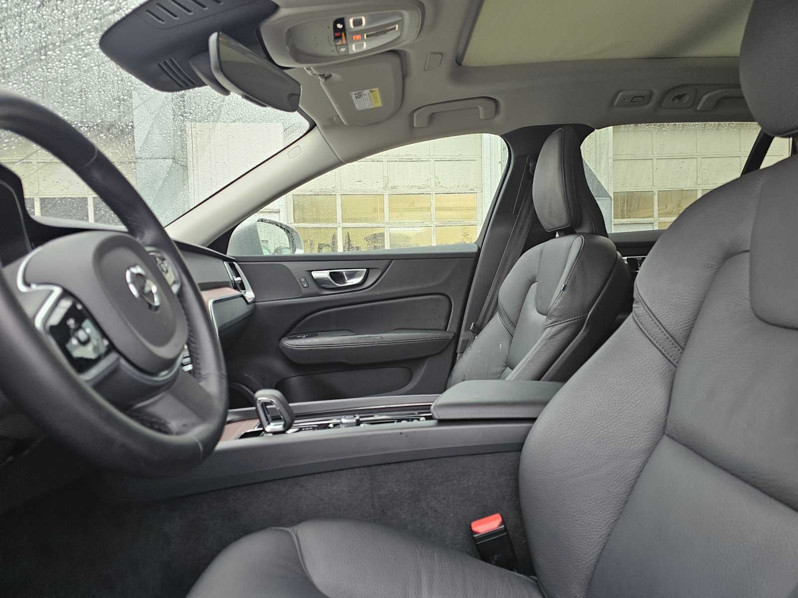 2025 Volvo V60 Cross Country Plus