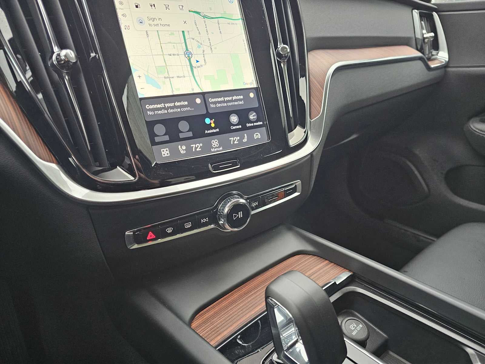 2025 Volvo V60 Cross Country Plus