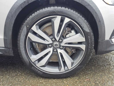 2025 Volvo V60 Cross Country Plus