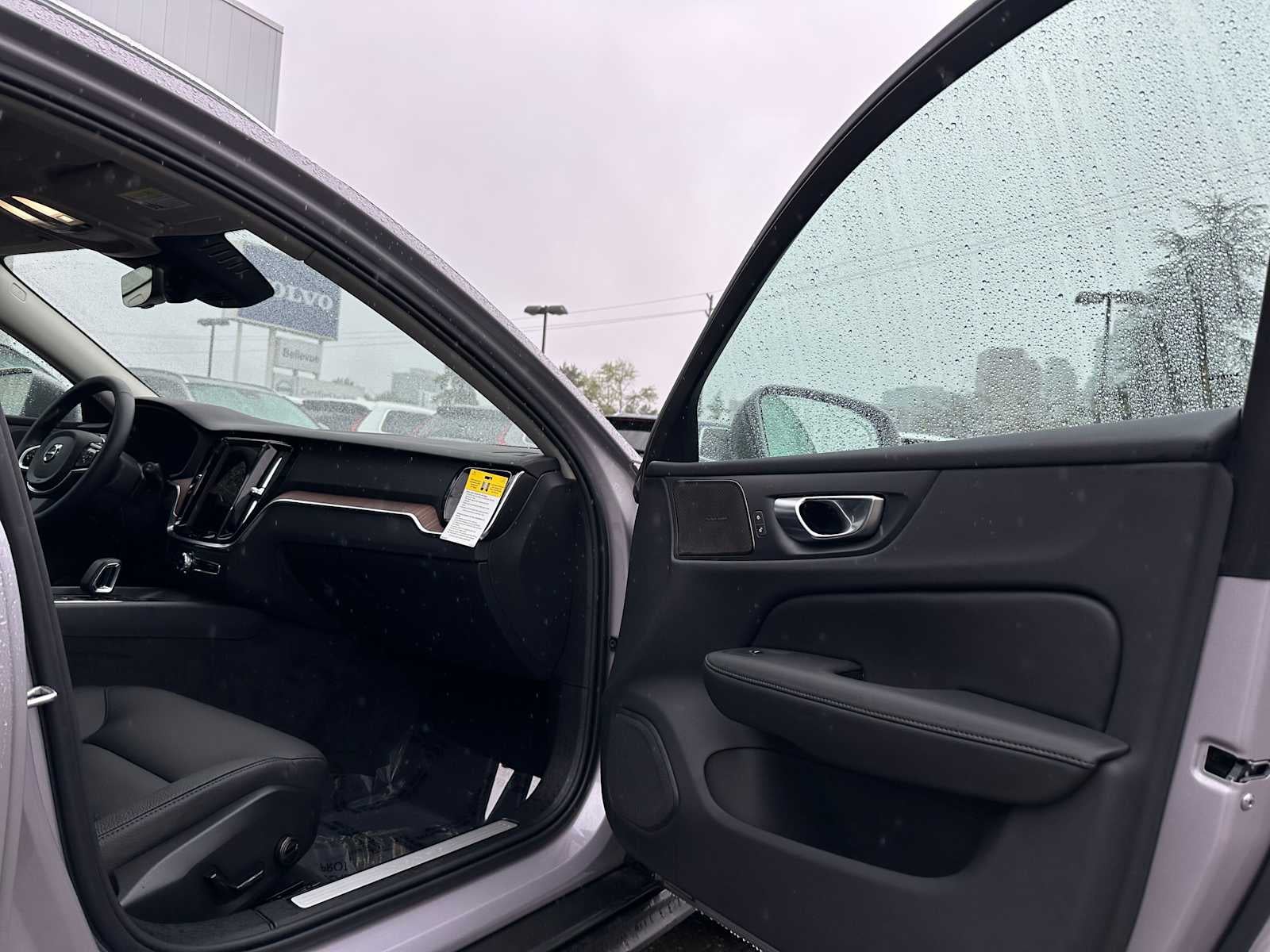 2026 Volvo V60 Cross Country Plus