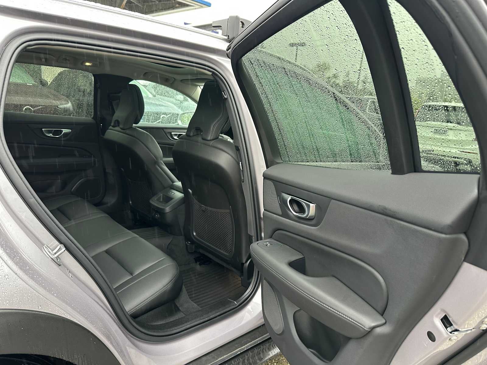 2026 Volvo V60 Cross Country Plus