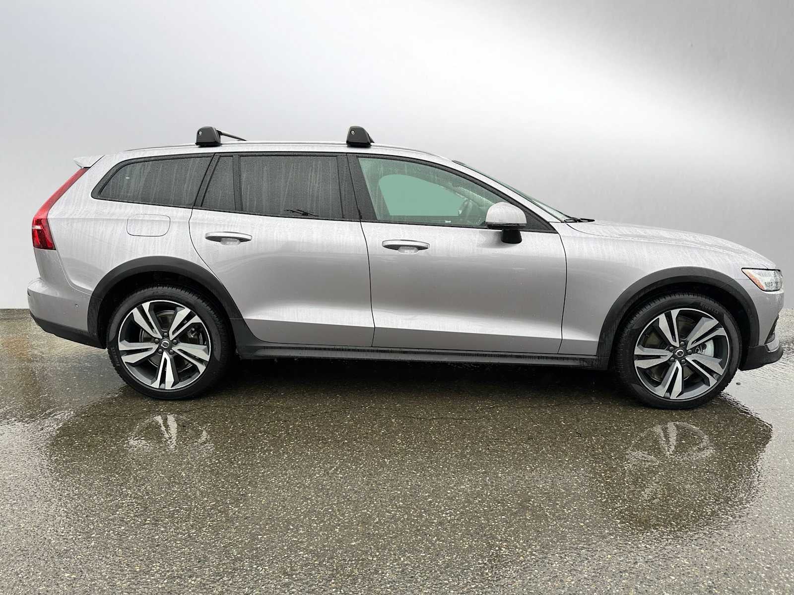 2026 Volvo V60 Cross Country Plus