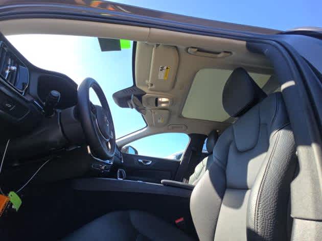 2025 Volvo V60 Cross Country Plus