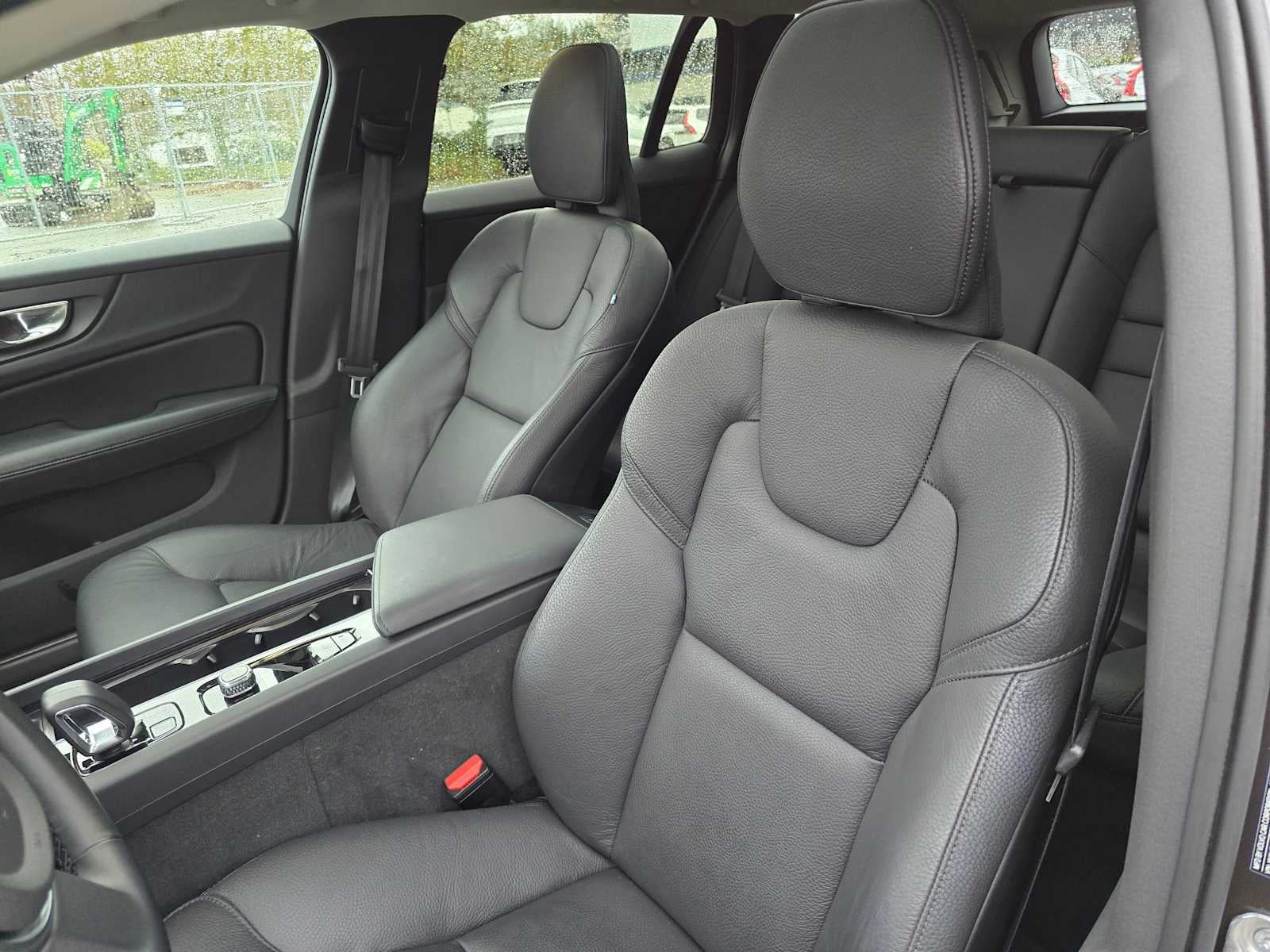 2025 Volvo V60 Cross Country Plus