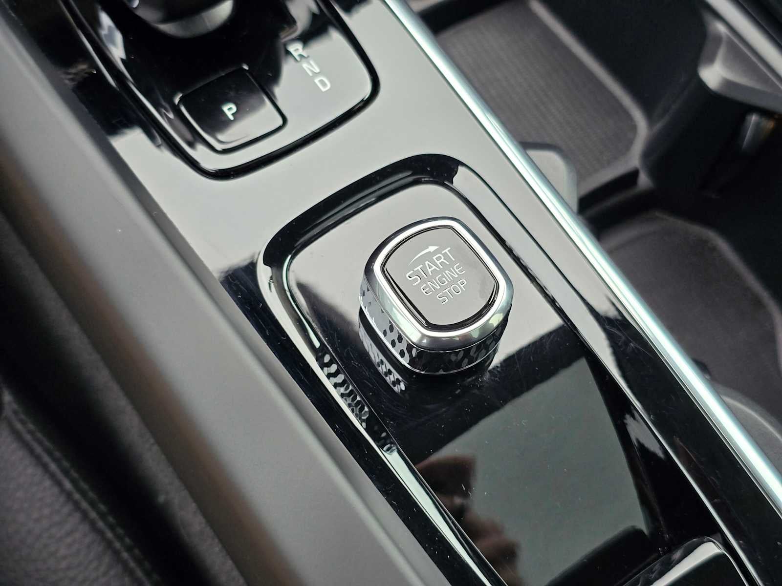 2025 Volvo V60 Cross Country Plus