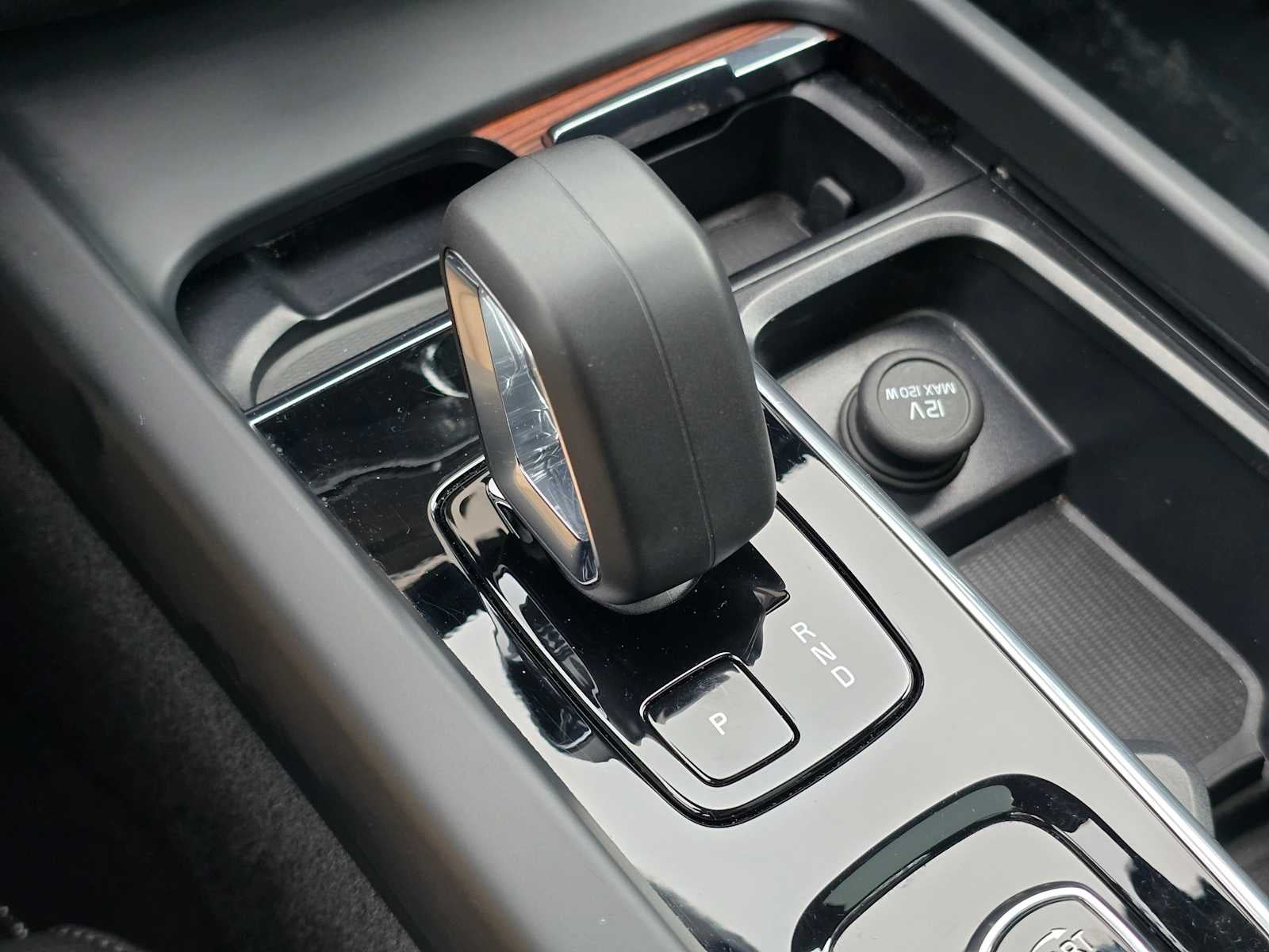 2025 Volvo V60 Cross Country Plus