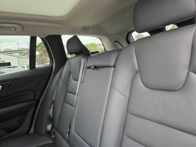 2025 Volvo V60 Cross Country Plus