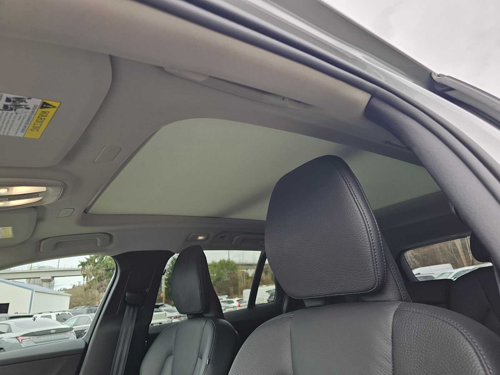 2025 Volvo V60 Cross Country Plus