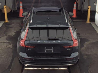 2025 Volvo V60 Cross Country Plus