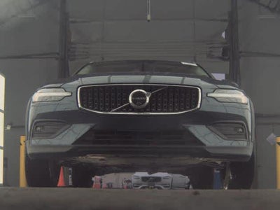 2025 Volvo V60 Cross Country Plus