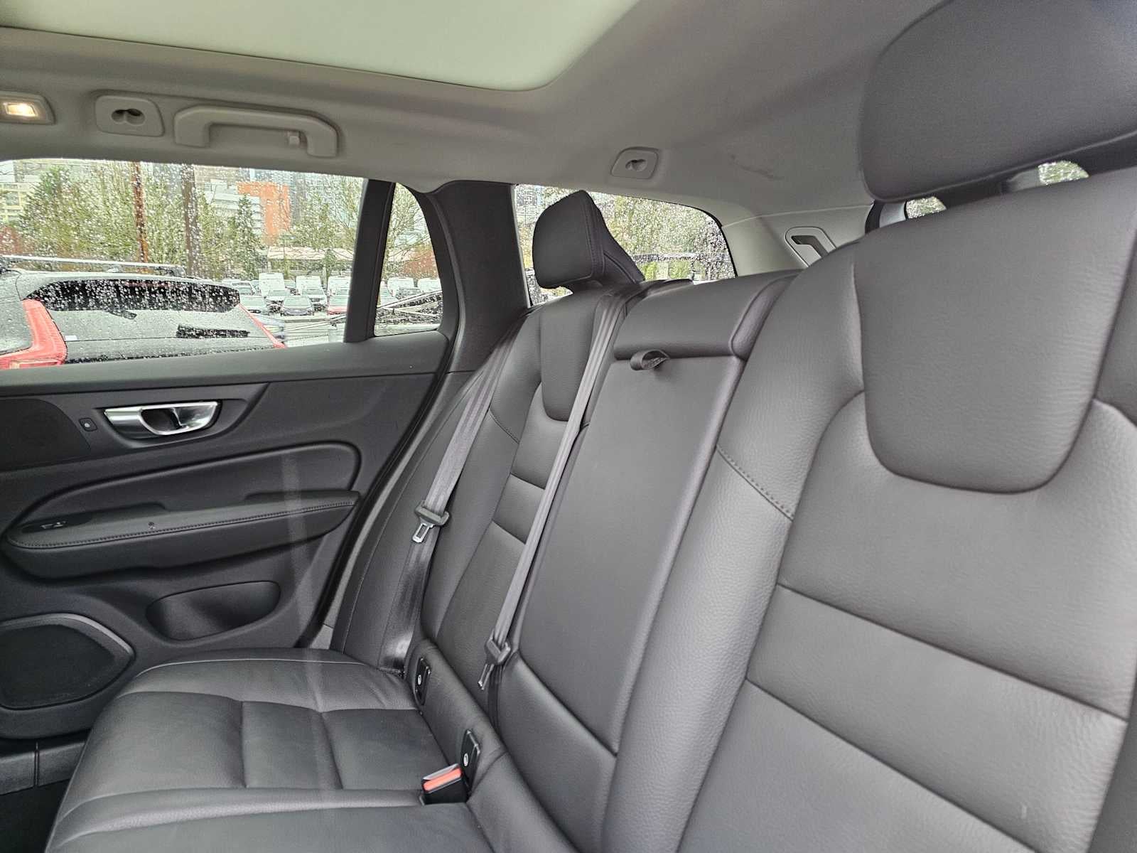 2025 Volvo V60 Cross Country Plus