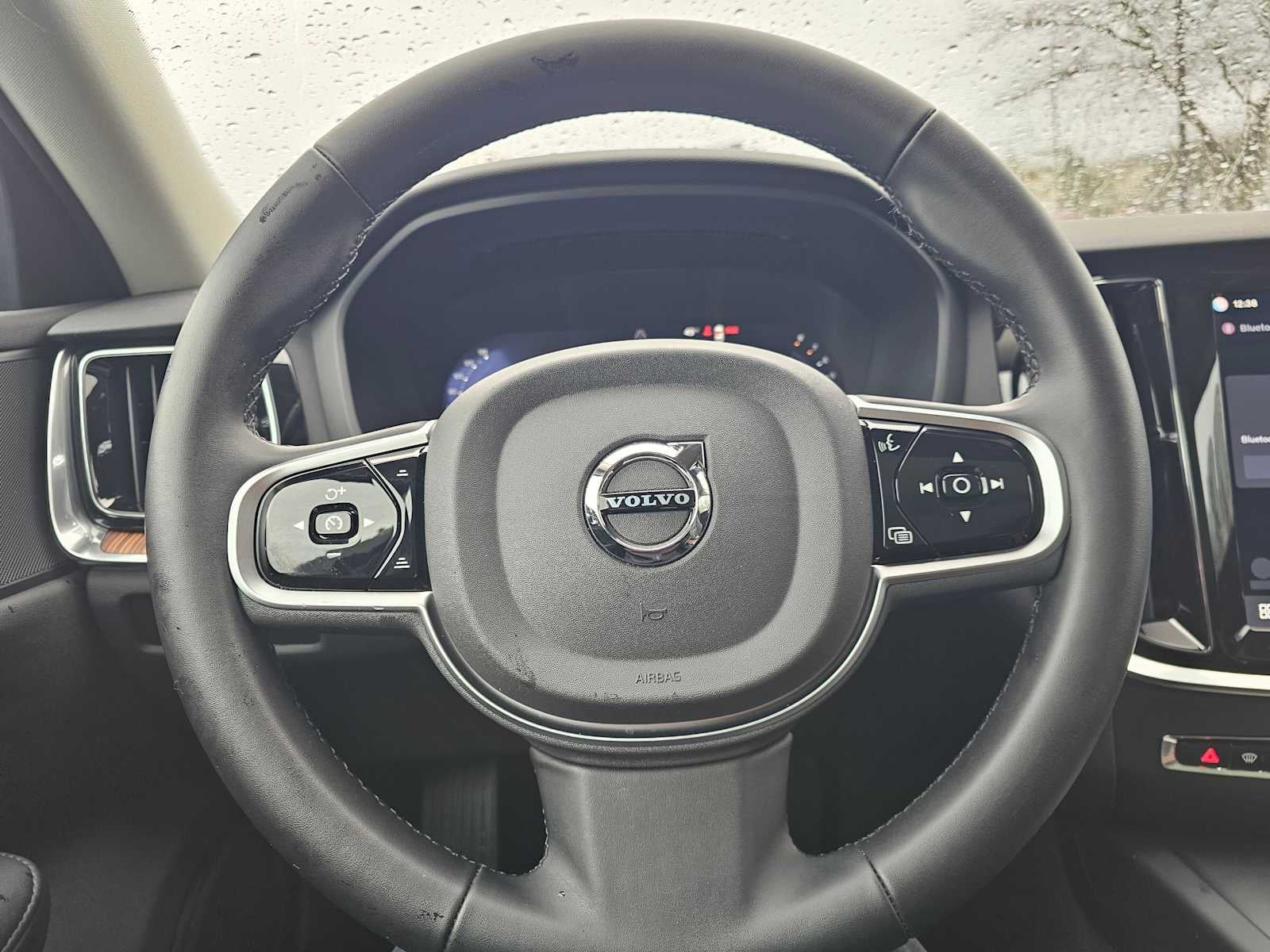 2025 Volvo V60 Cross Country Plus