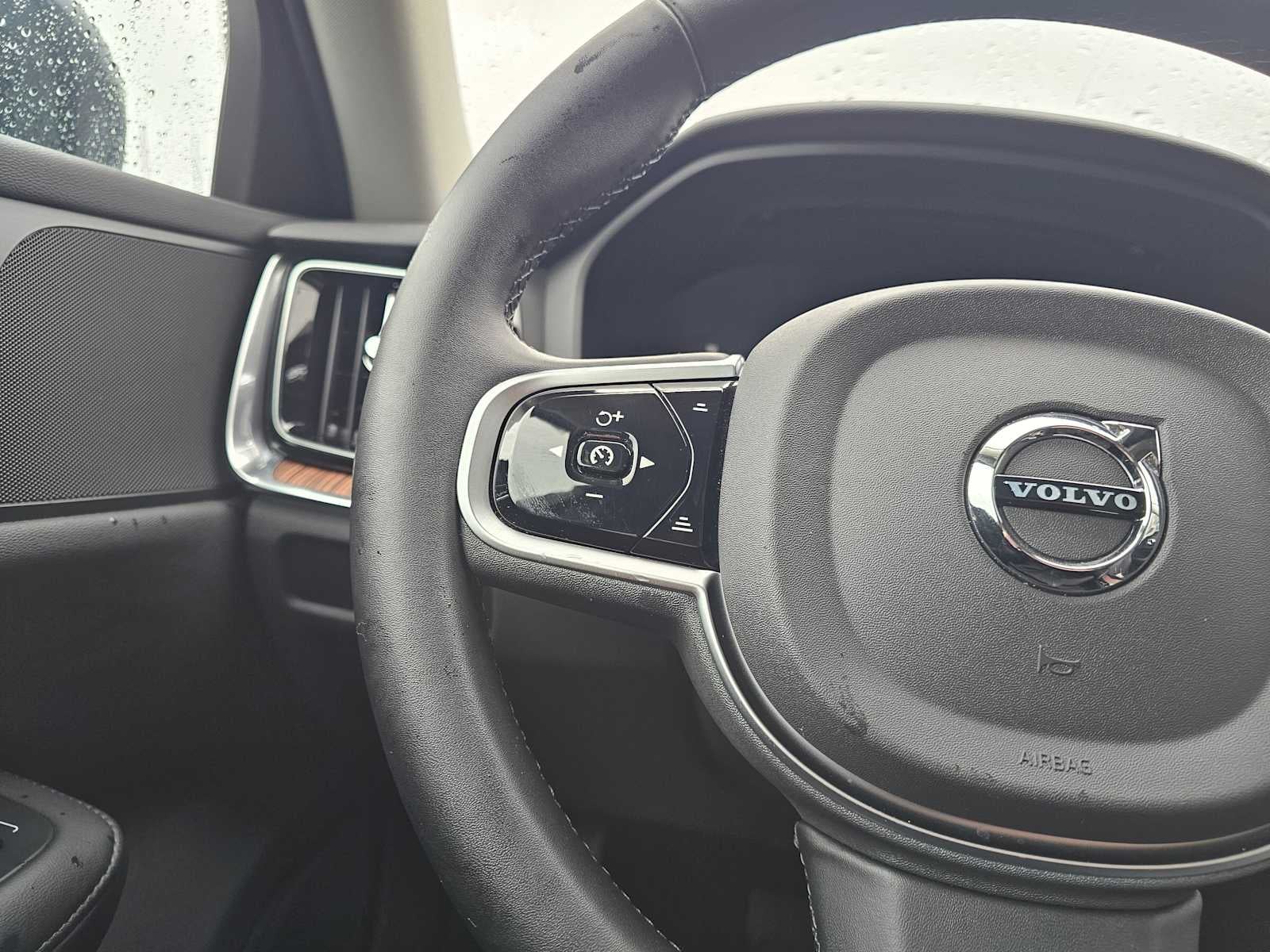 2025 Volvo V60 Cross Country Plus