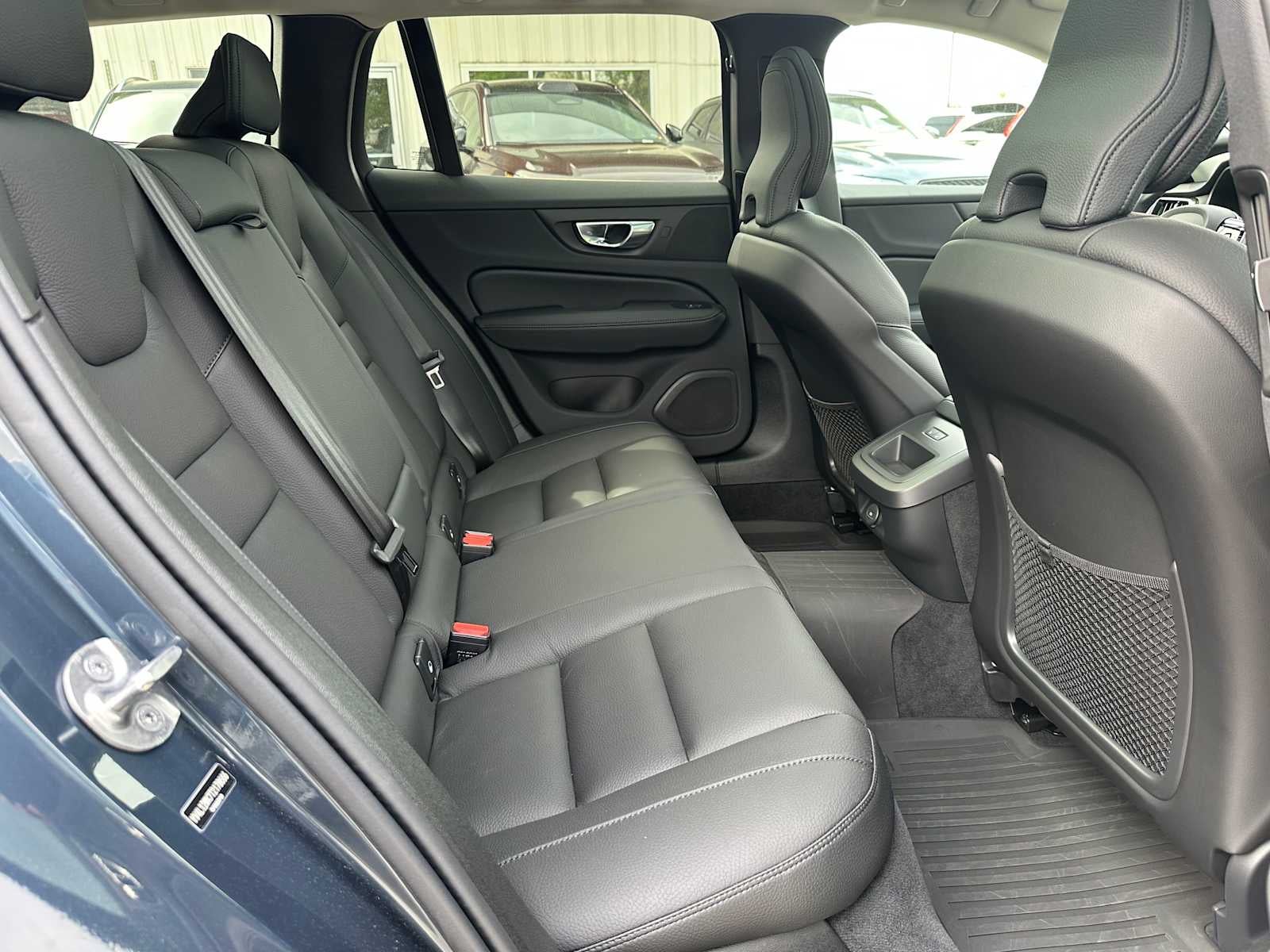 2026 Volvo V60 Cross Country Plus
