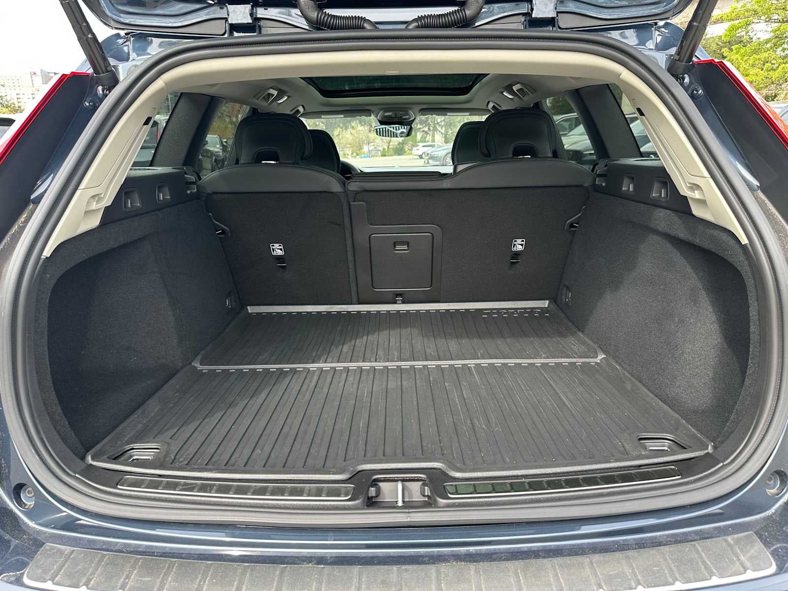 2026 Volvo V60 Cross Country Plus