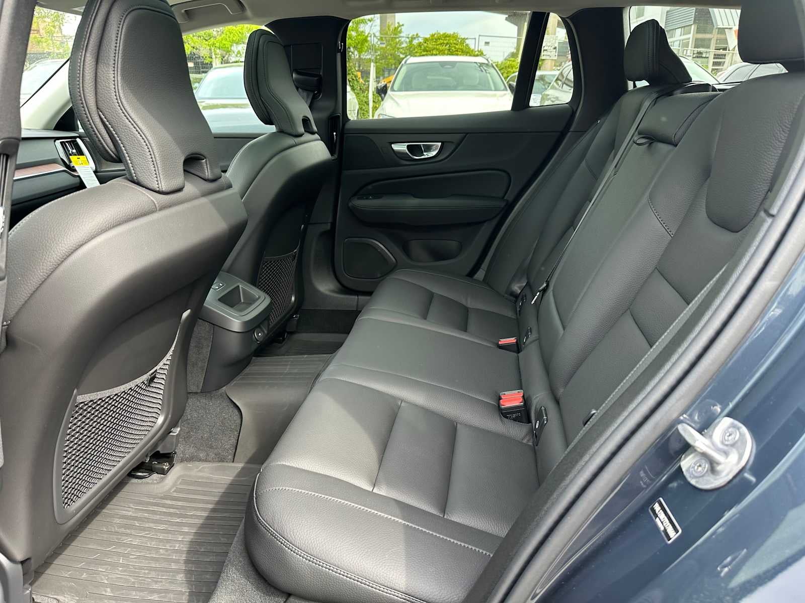 2026 Volvo V60 Cross Country Plus