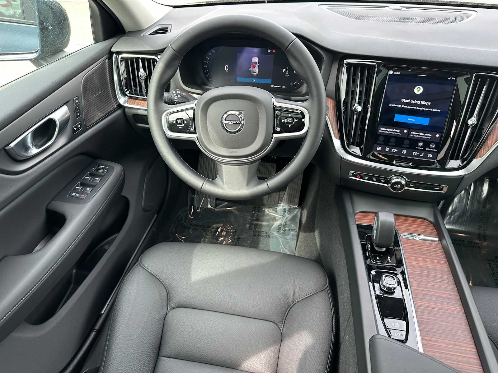 2026 Volvo V60 Cross Country Plus