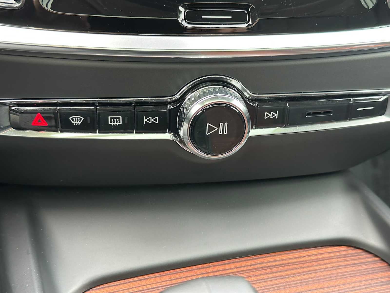 2026 Volvo V60 Cross Country Plus