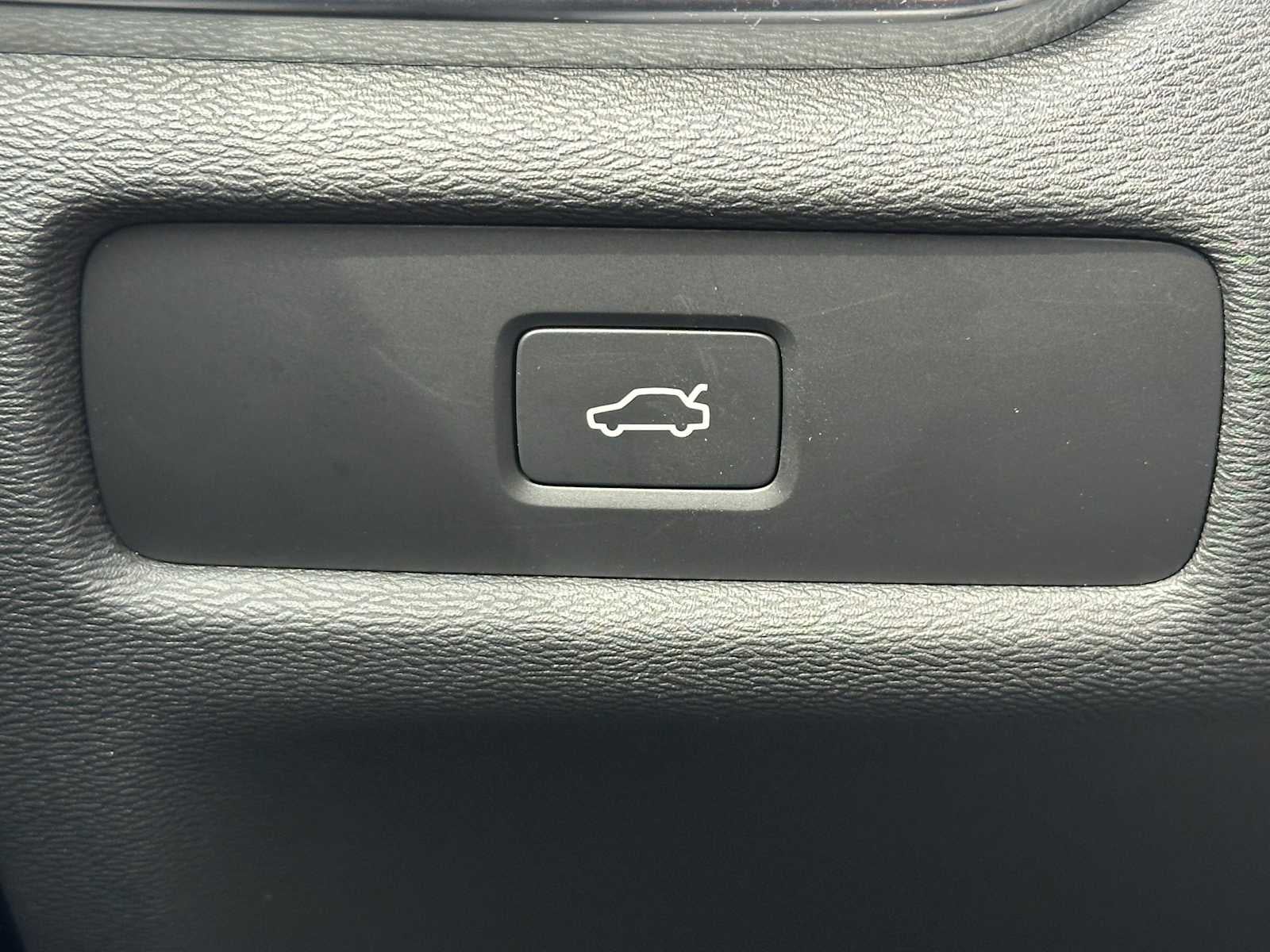 2026 Volvo V60 Cross Country Plus