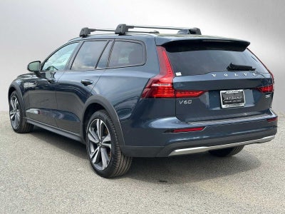 2026 Volvo V60 Cross Country Plus