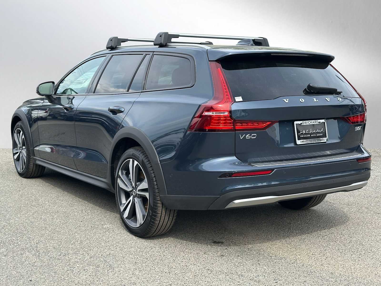 2026 Volvo V60 Cross Country Plus
