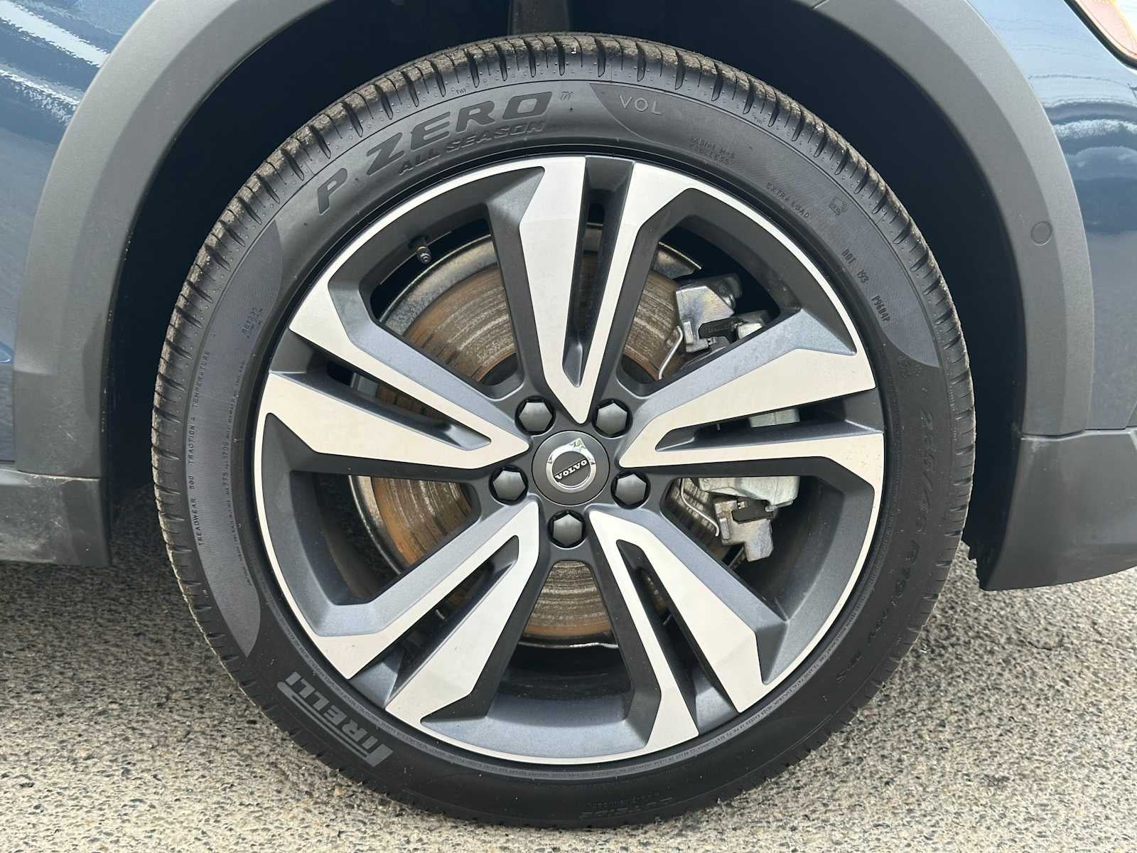 2026 Volvo V60 Cross Country Plus