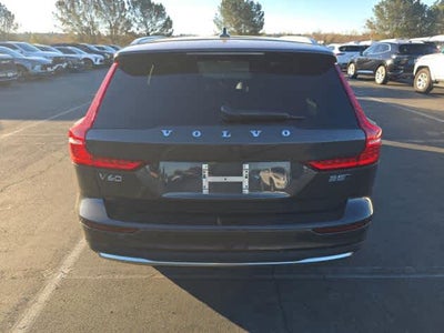 2025 Volvo V60 Cross Country Plus