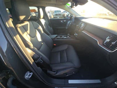 2025 Volvo V60 Cross Country Plus