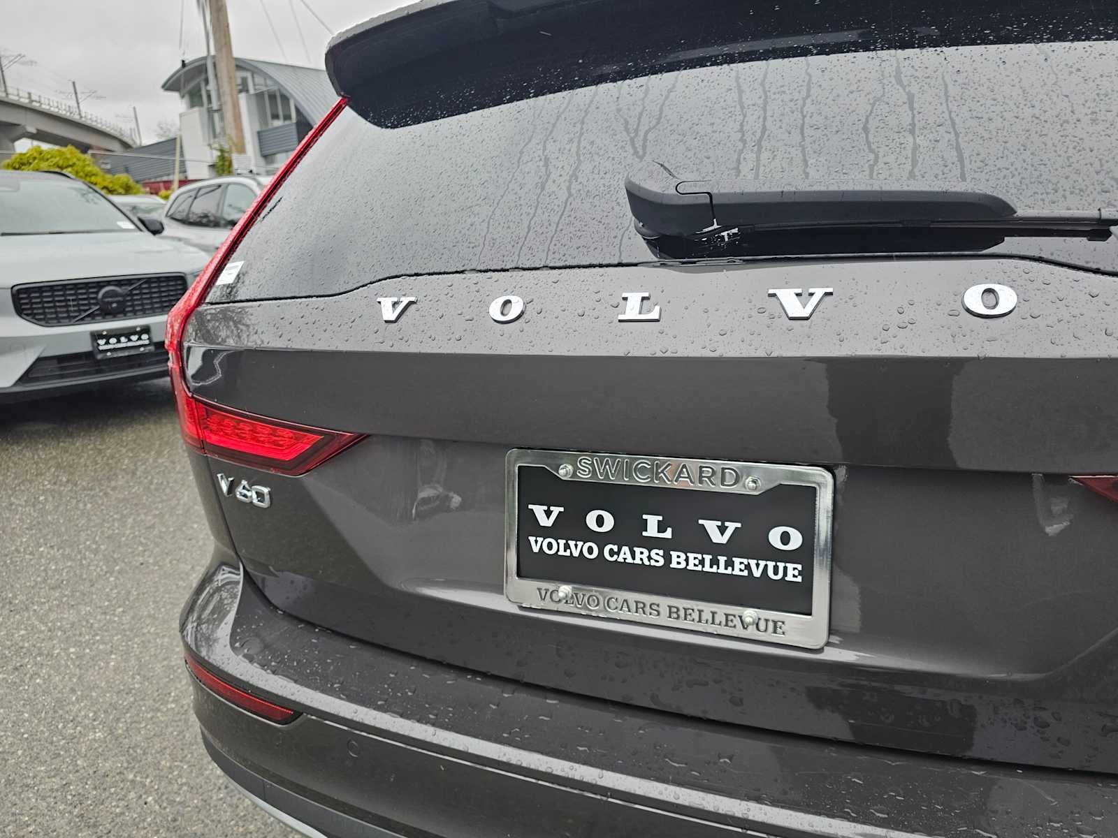 2025 Volvo V60 Cross Country Plus