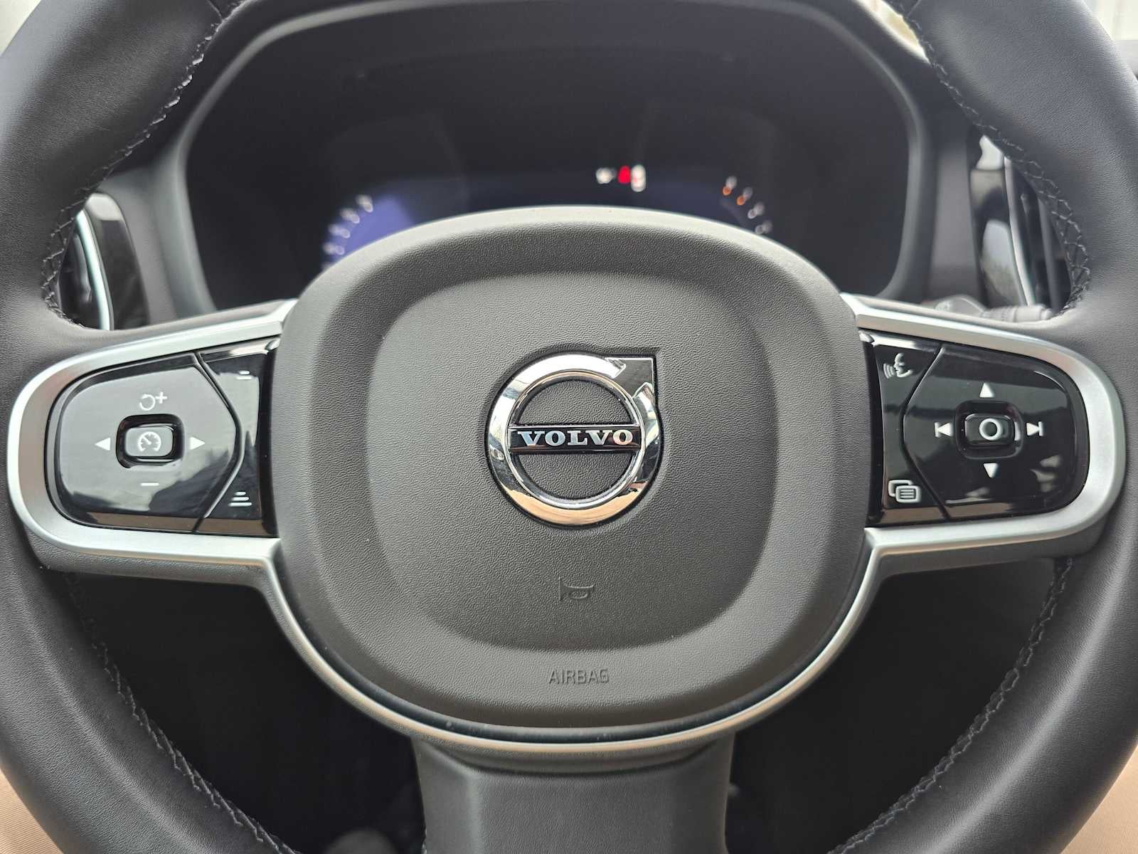 2025 Volvo V60 Cross Country Plus