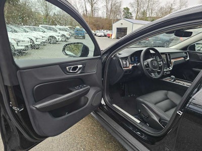 2025 Volvo V60 Cross Country Plus