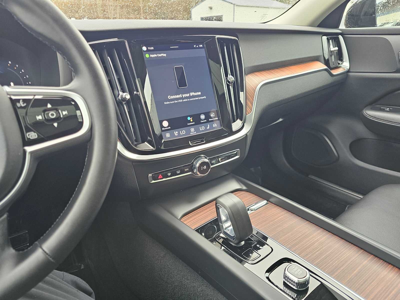 2025 Volvo V60 Cross Country Plus