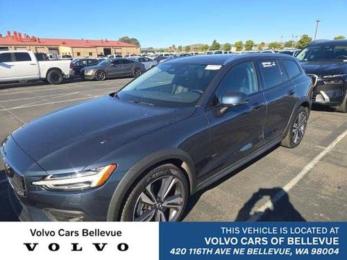 2025 Volvo V60 Cross Country Plus