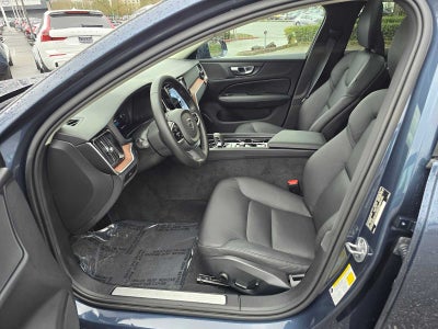 2025 Volvo V60 Cross Country Plus