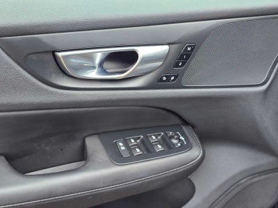 2025 Volvo V60 Cross Country Plus