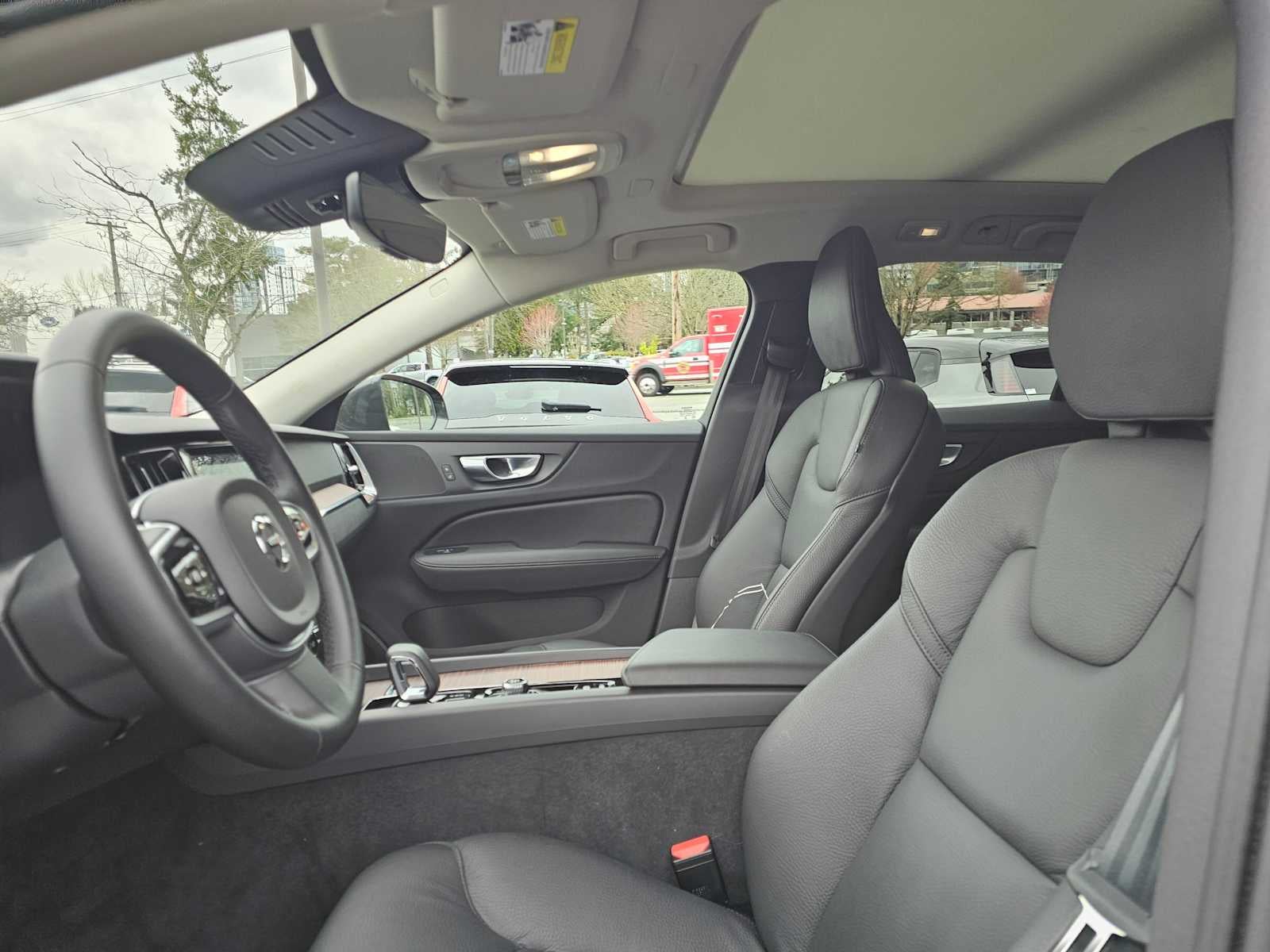 2025 Volvo V60 Cross Country Plus