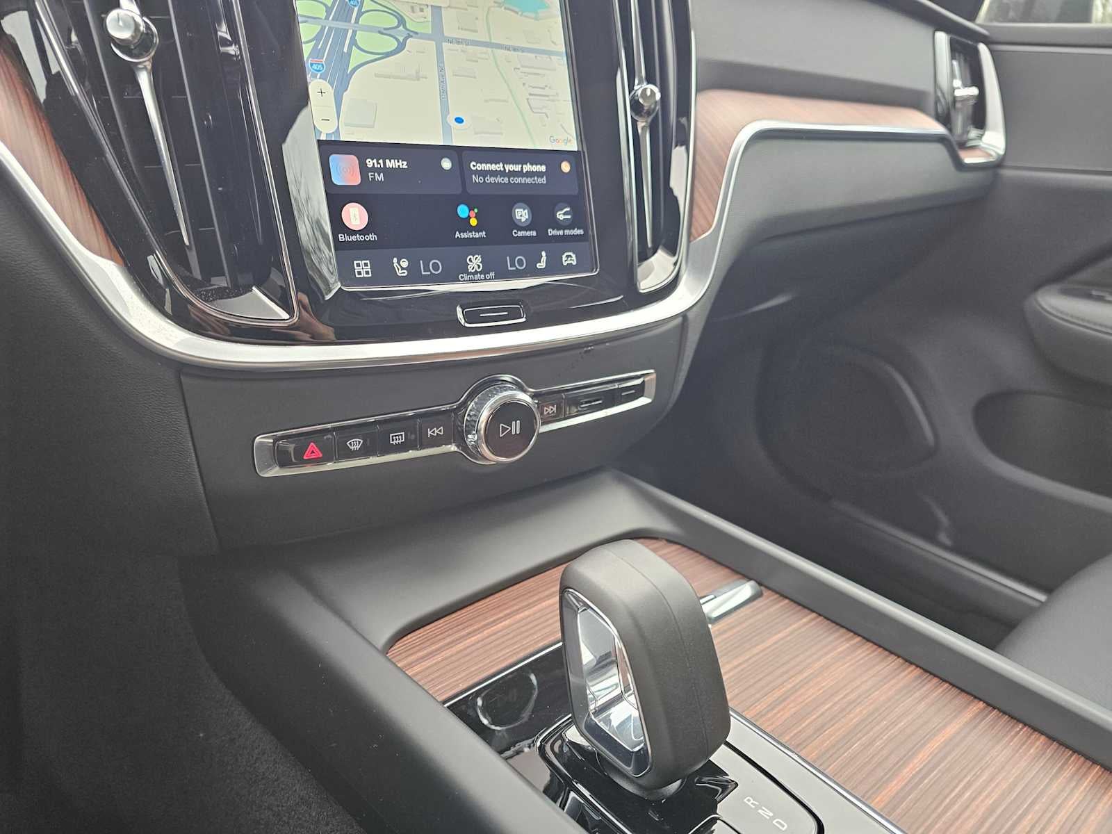 2025 Volvo V60 Cross Country Plus