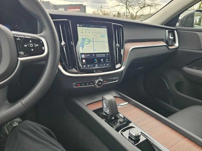 2025 Volvo V60 Cross Country Plus