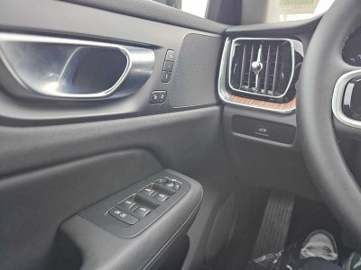 2025 Volvo V60 Cross Country Plus