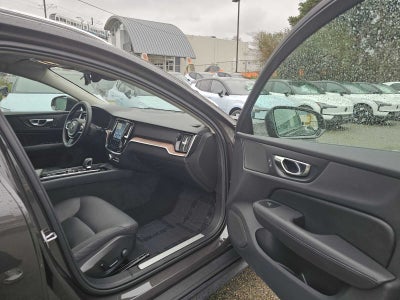 2025 Volvo V60 Cross Country Plus