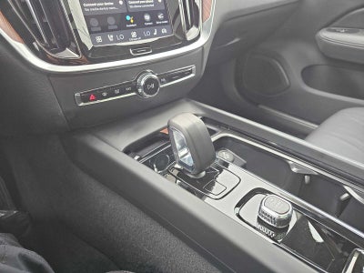 2025 Volvo V60 Cross Country Plus