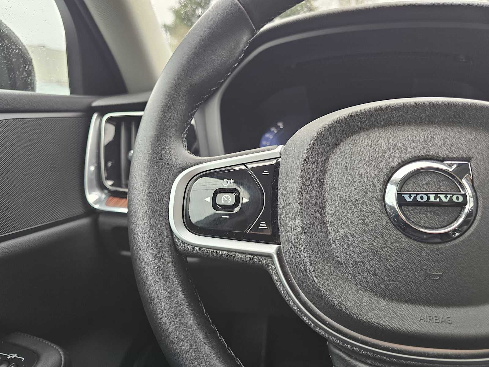 2025 Volvo V60 Cross Country Plus