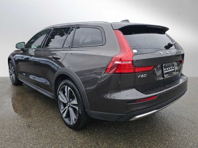2025 Volvo V60 Cross Country Plus
