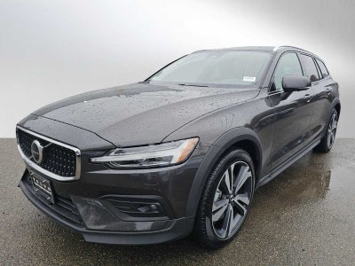 2025 Volvo V60 Cross Country Plus